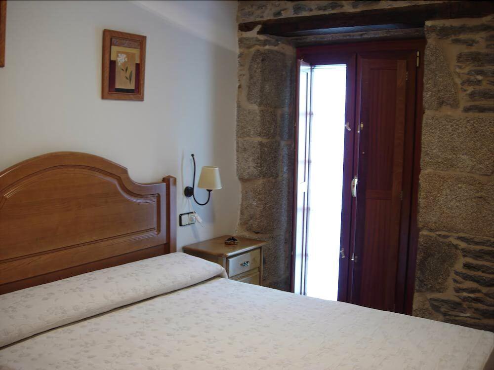 Hotel Caldelas Sacra-Pension Rustica 3 Estrellas Castro Caldelas Zewnętrze zdjęcie