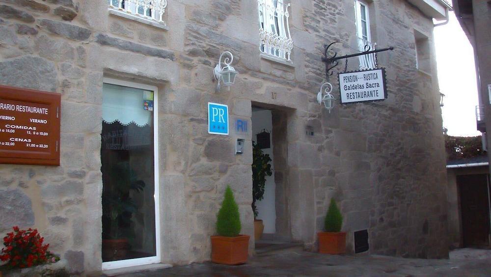 Hotel Caldelas Sacra-Pension Rustica 3 Estrellas Castro Caldelas Zewnętrze zdjęcie