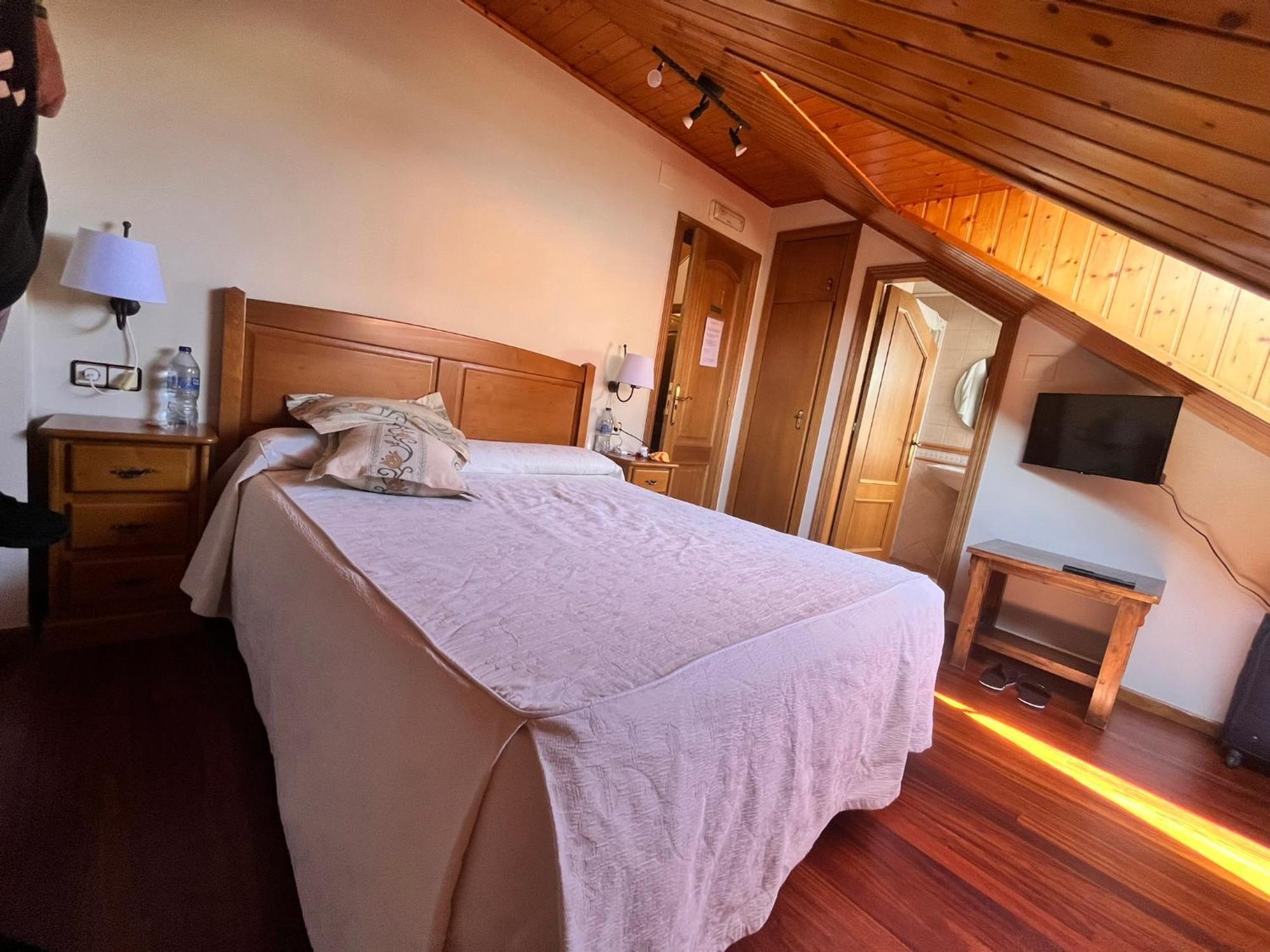 Hotel Caldelas Sacra-Pension Rustica 3 Estrellas Castro Caldelas Zewnętrze zdjęcie