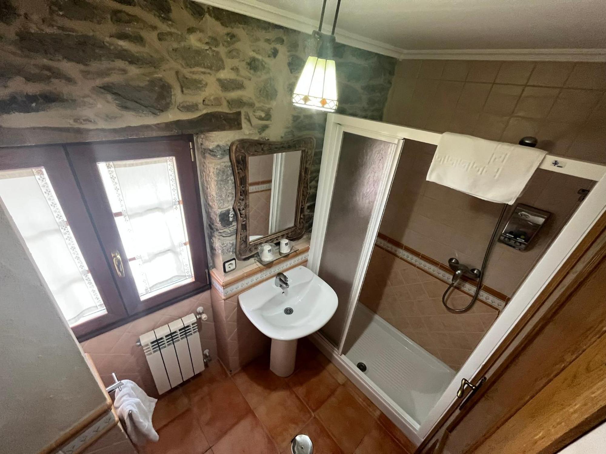 Hotel Caldelas Sacra-Pension Rustica 3 Estrellas Castro Caldelas Zewnętrze zdjęcie