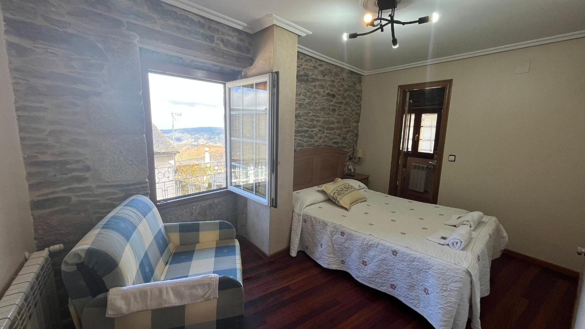 Hotel Caldelas Sacra-Pension Rustica 3 Estrellas Castro Caldelas Zewnętrze zdjęcie